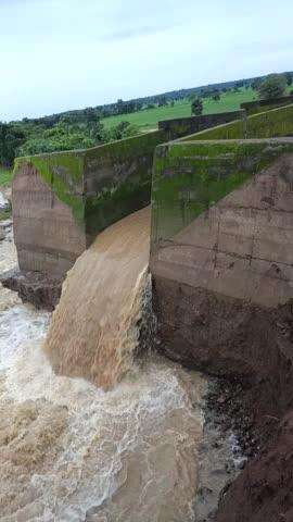 चावड़ी पलारी के बीच में नहर हुई छतिग्रस्त समय रहते ठीक न किया गया तो किसानो को होगी आने वाले समय में परेशानी