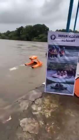 अब डूबते को 'तिनके' का नहीं 'टेक्नोलॉजी' का सहारा मिलेगा 🤩