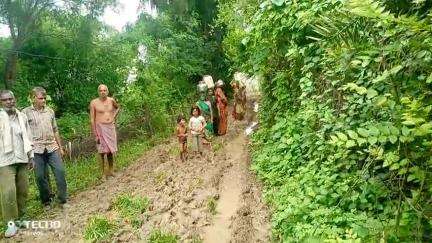 ग्राम आंकसी पंचायत बाढौली मे ग्राम वासियों को निकलने में समस्या ग्राम सरपंच द्वारा कोई सुनवाई नहीं।