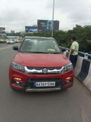 “Traffic Advisory”
Slow-moving traffic due to  Vehicle breakdown on  Hebbal flyover towards City, Kindly co-operate.