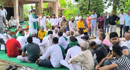 गाजियाबाद : भारतीय किसान संगठन के कार्यक्रम का आयोजन हुआ।
Ghaziabad: A program of Bharatiya Kisan Sangathan was organised.
 #BhartiyaKisanSangtha.
 #भारतीयकिसानसंगठन