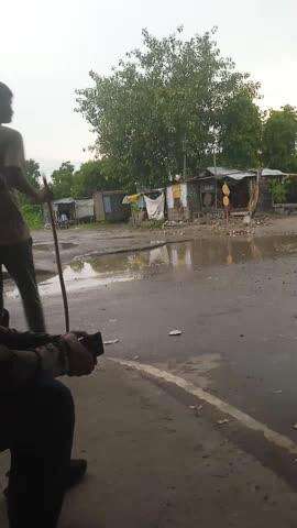 yah Jo Pani Baras ka samadhan karaen 
saura Malwan Fatehpur up