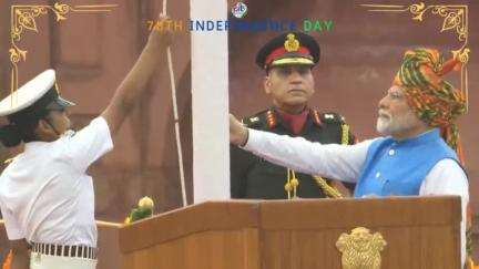 Prime Minister Shri Narendra Modi unfurls the National flag at the #RedFort on the occasion of 78th #IndependenceDay 🇮🇳 #IndependenceDay2024