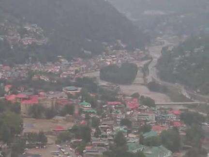 Himachal Pradesh Kullu mein Raat ki barish