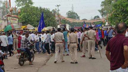 jabalpur sihora st/sc creamy layer htane ke liye morcha nikala gya