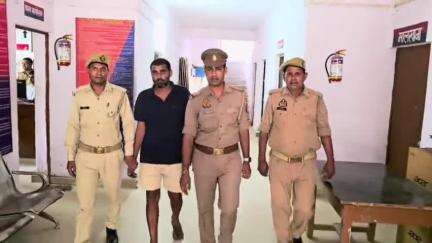 मथुरा: पैगांव रोड से छाता पुलिस ने 300 ग्राम नशीले पाउडर के साथ 1 आरोपी को किया गिरफ्तार, कार्रवाई कर कोर्ट में किया पेश