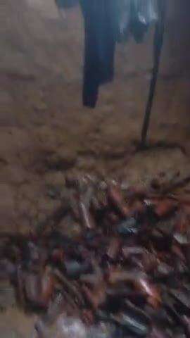 barish ke vajah se ghar gir Gaya chainpur kankaare tola Shri mallu Choudhary pita ke rupan Chaudhari y sbarish 17/9/2024