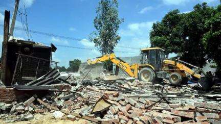 Supreme Court on Bulldozer Action: सुप्रीम कोर्ट ने बुलडोजर एक्शन पर लगाई रोक,
राज्यों को दिए अहम निर्देश
Supreme court judgement on bulldozer

#SupremeCourt #bulldozer #BulldozerInjusti