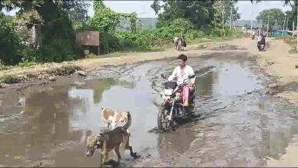 चाचौड़ा से राजस्थान बॉर्डर तक रुके हुए कार्य को प्राथमिकता से पूर्ण करने प्रशासन से पूर्व Mla ने किया आग्रह