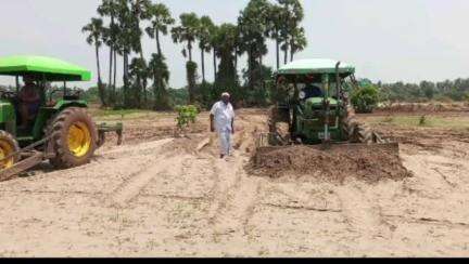 మచిలీపట్నం: అవనిగడ్డ పొలాల్లో ఇసుక మేటలు... రైతుల ఇబ్బందులు