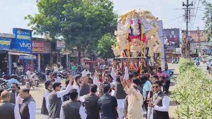 नीमच नगर: अनंत चतुर्दशी के दूसरे दिन शहर में रही गणेश उत्सव की धूम, बड़ी गणेश जी की प्रतिमाओं का किया गया विसर्जन