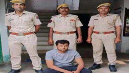 बाड़मेर: महिला पुलिस व डीएसटी टीम ने दुष्कर्म के वांछित आरोपी को गुजरात के राजकोट से किया गिरफ्तार