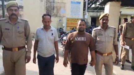 शाहजहांपुर: सदर बाजार क्षेत्र के ओसीएफ मंदिर के पास से पुलिस ने चोरी किए गए माल के साथ दो चोरों को किया गिरफ्तार