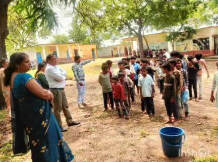 झाबुआ: स्वच्छता ही सेवा अभियान के तहत ग्राम खरडूबडी में कार्यक्रम आयोजित, किया गया श्रमदान