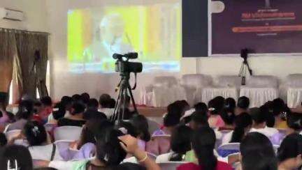 As part of #PMVishwakarma programme being addressed by Prime Minister #narendramodi from Maharashtra's Wardha today, dignitaries and the audience witnessing the virtual event at State Institute of Rural Development, Porompat Imphal East, Ma