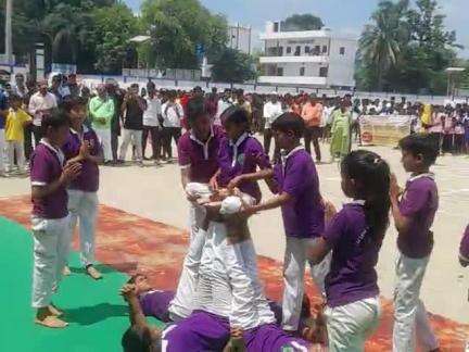 Yoga at vaishali Achay vat rai stadium  DM vaishali