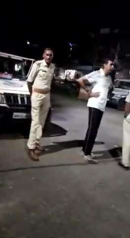 26/8/23 की रात की 8/30 की घटना है उन्हेंल थाना की पुलिस पुरी बिक चुकी है