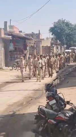 आगामी विधानसभा उप चुनावों के मध्यनजर थाना खींवसर, पांचौड़ी, सदर मूण्डवा तथा कुचेरा क्षेत्र में पुलिस, आर.ए.सी. एवं बीएसएफ के जवानों द्वारा फ्लैग मार्च ।
