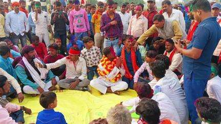 नौतनः प्रखंड में पैक्स प्रत्याशी संदीप गदी चुनाव के लिए श्यामपुर कोतराहा पंचायत से नामांकन दाखिल कीए