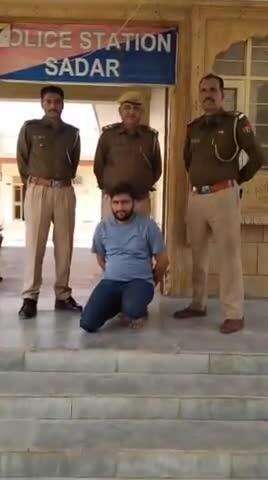 जिला पुलिस अधीक्षक जैसलमेर सुधीर चौधरी के निर्देशन में, पुलिस थाना सदर जैसलमेर द्वारा विद्युत लाईन से तार चोरी के प्रकरण में ईनामी अपराधी को किया गिरफ्तार