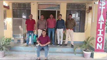 जिला कोटा ग्रामीण पुलिस की #ऑपरेशन_हर्ष के तहत #बड़ी कार्यवाही 

मानव  तस्करी  विरोधी  यूनिट  व  पुलिस  थाना सुकेत ने  #संयुक्त_कार्यवाही करते हुए, 15 साल पूर्व गुम हुये बालक को #दस्तयाब करने में सफलता हासिल की