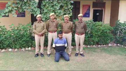 जिला पुलिस अधीक्षक जैसलमेर सुधीर चौधरी के निकटतम निर्देशन में, जिला पुलिस की बड़ी कार्यवाही, 70 लाख की चोरी की वारदात का पर्दाफाश, पुलिस थाना रामदेवरा द्वारा 70 लाख की चोरी की वारदात का खुलासा कर मुल्जिम को किया गिरफ्तार, वाहन स्कोर्पियो जब्