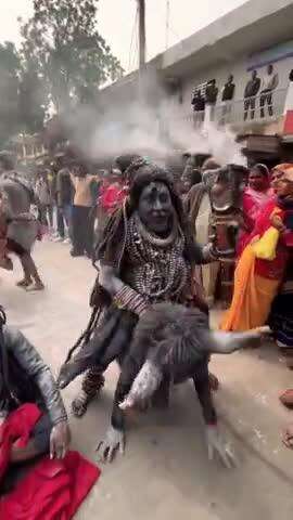 Mahadev bhakti aarti #shorts #mahadec #shiv #aghori #public #pryagraj