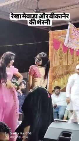 *काले और गुलाबी  लहंगे का जबर्दस्त डांस बस गोविंदा की ही कमी है*#डांस  #dance #viral1358 #viral #tranding