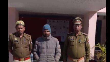 पलिया: पलिया कोतवाली पुलिस ने आत्महत्या के लिए उकसाने के मामले में वांछित आरोपी को कृष्णा नगर से किया गिरफ्तार