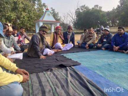 नाला: दलाबड़ काली मंदिर परिसर में महामृत्युंजय महायज्ञ को लेकर यज्ञ समिति की हुई बैठक