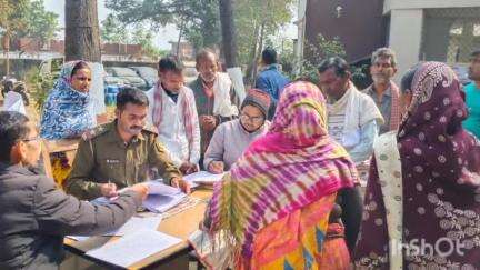 नवादा: नवादा नगर थाना समेत जिले के सभी थानों में जनता दरबार का आयोजन, सीओ एवं थानाध्यक्ष रहे मौजूद