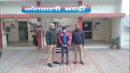 सहारनपुर: थाना मंडी पुलिस ने मंडी समिति परिसर से एक शातिर नशा तस्कर को गिरफ्तार किया