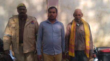 मड़ियाहू: तेजगढ़ गांव से पुलिस ने डीपी एक्ट के मुकदमे से संबंधित दो वारंटी अभियुक्तों को किया गिरफ्तार