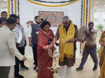 #MahaKumbh2025: Union Minister for Culture and Tourism, Shri Gajendra Singh Shekhawat, inaugurates the 'Bhagwat' exhibition, at the Allahabad Museum

#KumbhMela2025