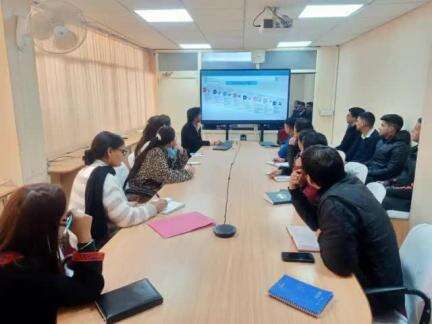 A training session was organised for Himachal Police at #Shimla by #I4C. 

#MHA #Call1930 #NCRP #AapkaCyberDost #StopThinkTakeAction #SafeDigitalIndia #TraningSession