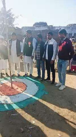 आज अपने गाँव में मदरसे के छात्रों के साथ मिलकर  76वें गणतंत्र दिवस समारोह में नासिर हुसैन बदरूद्दीन अड़बर ने मुख्य अतिथि के रूप में हिस्सा लिया झंडा फहराया