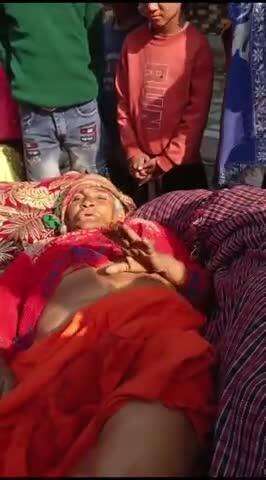 ibrahimpur main police ki aad main 
bhagel samaj ke logo ne ki dalit 
lady ke marpit