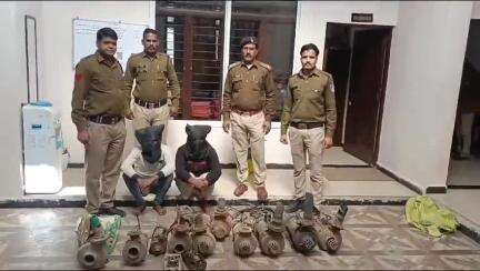 सारंगपुर: पुलिस ने कुओं से पानी की मोटर चोरी करने वाले 4 आरोपियों को किया गिरफ्तार, 11 मोटरें की जब्त