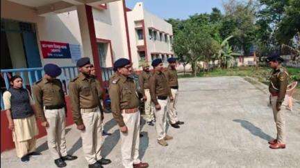 हरनौत: कल्याण बीघा थाना पुलिस ने शहीदों को किया याद, थानाध्यक्ष की मौजूदगी में दो मिनट का मौन रखा गया