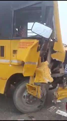 #new school bas aou haidra tractor se jordar takkar