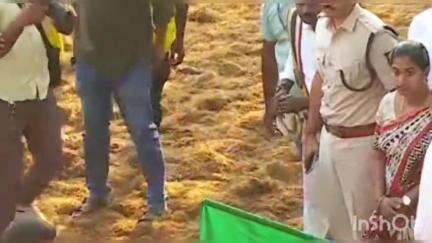 வாடிப்பட்டி: கீழக்கரையில் கலைஞர் நூற்றாண்டு ஏறு தழுவுதல் அரங்கில் ஜல்லிக்கட்டு போட்டியை துவக்கி வைத்த அமைச்சர்