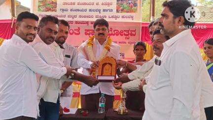 ಕಿತ್ತೂರು: ಕುಲವಳ್ಳಿ ಗ್ರಾಮದಲ್ಲಿ ಜಿ.ಪಂ, ತಾ.ಪಂನಿಂದ ವಾರದ ಸಂತೆ ಪ್ರಾರಂಭೋತ್ಸವಕ್ಕೆ ಶಾಸಕ ಬಾಬಾಸಾಹೇಬ್ ಪಾಟೀಲ್ ಚಾಲನೆ