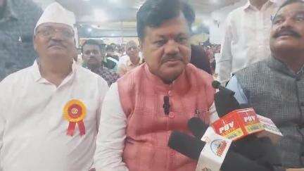पोलादपूर: शहरवासियांनी आपल्या मुळ गावाची नाळ तोडू नये : आमदार प्रवीण दरेकर