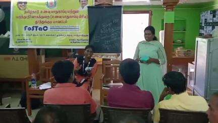 சாத்தான்குளம்: வர்த்தக சங்க அலுவலகத்தில் உணவு பாதுகாப்புத் துறை சார்பில் வியாபாரிகளுக்கு விழிப்புணர்வு முகாம்
