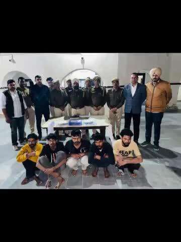 #श्रीगंगानगर_पुलिस की कार्रवाई 
अवैध हथियारों सहित 05 आरोपी गिरफ्तार