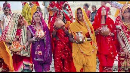 सिंघिया: बुनियादपुर में भव्य कलश शोभा यात्रा के साथ नौ दिवसीय नवाह महायज्ञ शुरू हुआ
