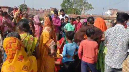 आमस थाना क्षेत्र के कलवन गांव निवासी पुनिया देवी की मौत तालाब में डूबने से हो गई