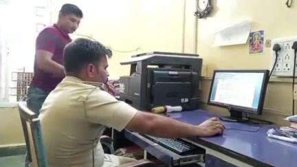 गरोठ: गरोठ पुलिस ने अवैध रुप से जुआ खेलते 3 आरोपियों को किया गिरफ्तार