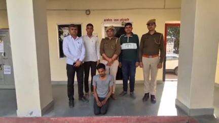 #Balotra: बालोतरा पुलिस द्वारा 24 घण्टे में ब्लाइंड मर्डर का खुलासा। 

मुख्य अभियुक्त रमेश गिरफ्तार।

प्रेम प्रसंग की बात को लेकर अपने नाबालिग साथी के साथ