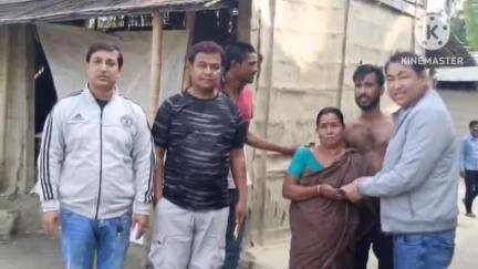 তামুলপুৰ: ১নং শুৱাগপুৰ গাওঁৰ শতাধিক পৰিয়ালক সহায় আগবঢ়ায় BTCৰ প্ৰাক্তন কাৰ্যবাহী সদস্য গনেশ কছাৰীয়ে